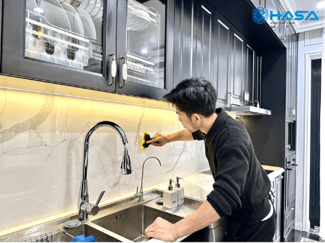 Mách bạn 5 tips giữ nội thất luôn bóng đẹp như mới sau nhiều năm sử dụng 9 lap dat phim bao ve noi that hasa 4